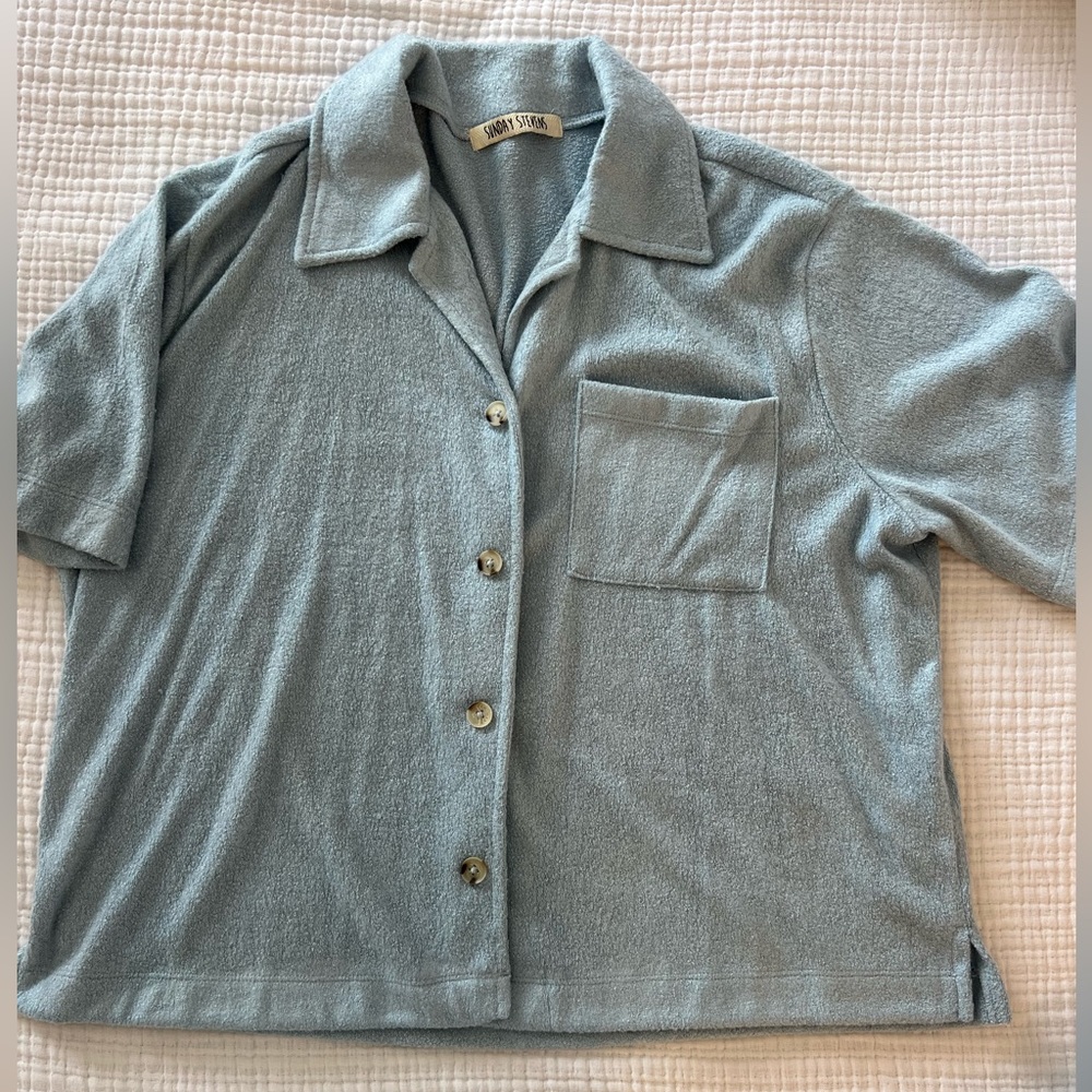 MATCHING BLUE TERRY CLOTH BUTTON DOWN & SHORTS SET size small - Picture 3 of 10